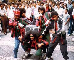 Grupo de jovens da cultura Hip Hop